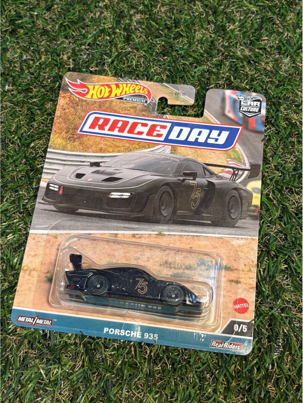 Hot Wheels Race Day Porsche 935 Die-Cast Car Collectible 0/5